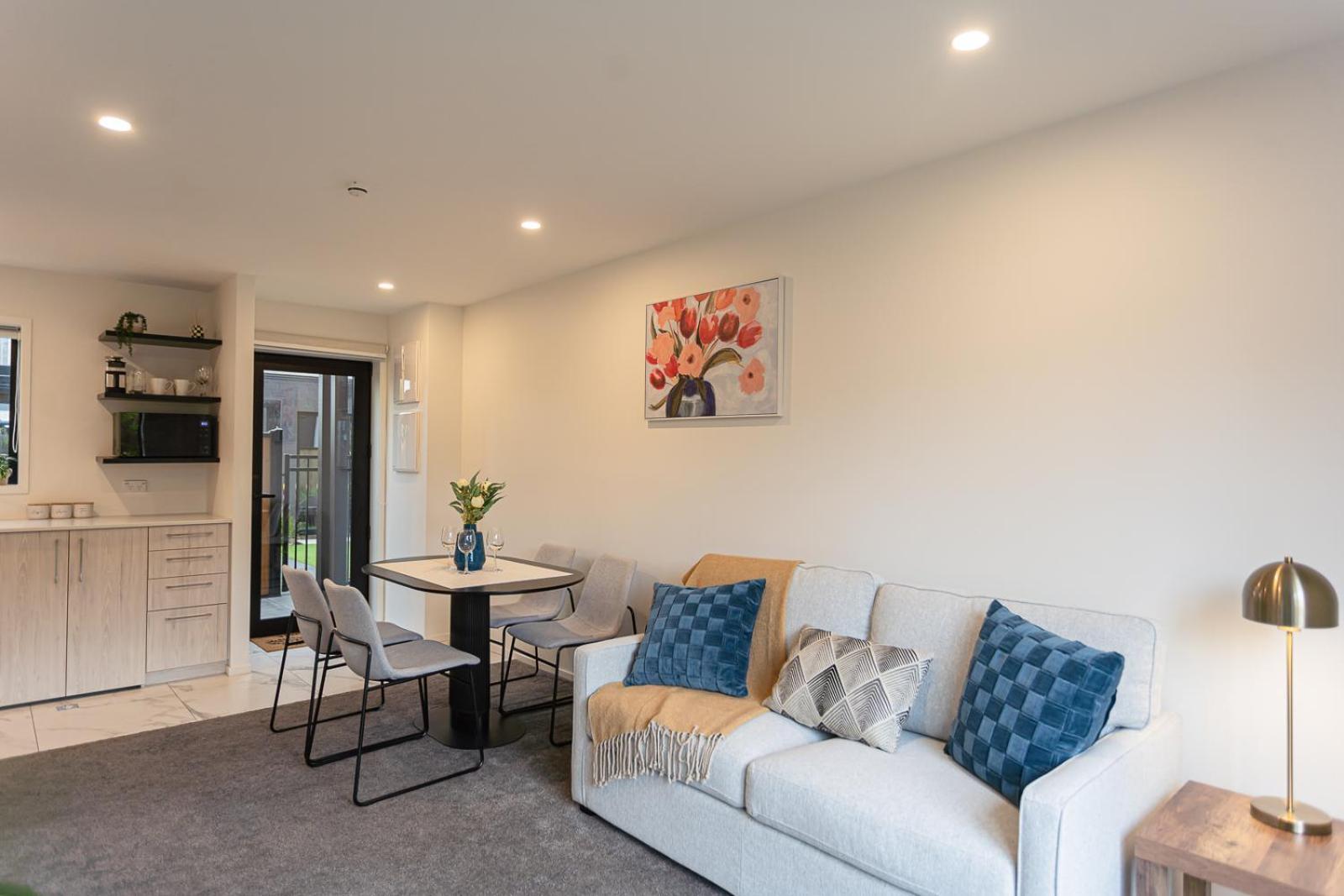 Modern 2 Bedroom Townhouse In Cbd With Parking! Sleeps 5 Christchurch Exteriér fotografie