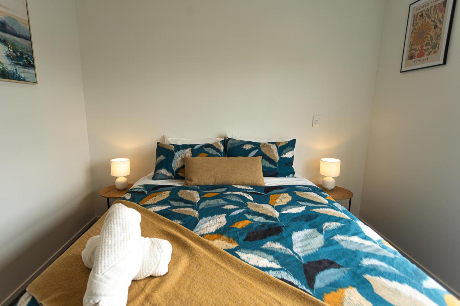 Modern 2 Bedroom Townhouse In Cbd With Parking! Sleeps 5 Christchurch Exteriér fotografie