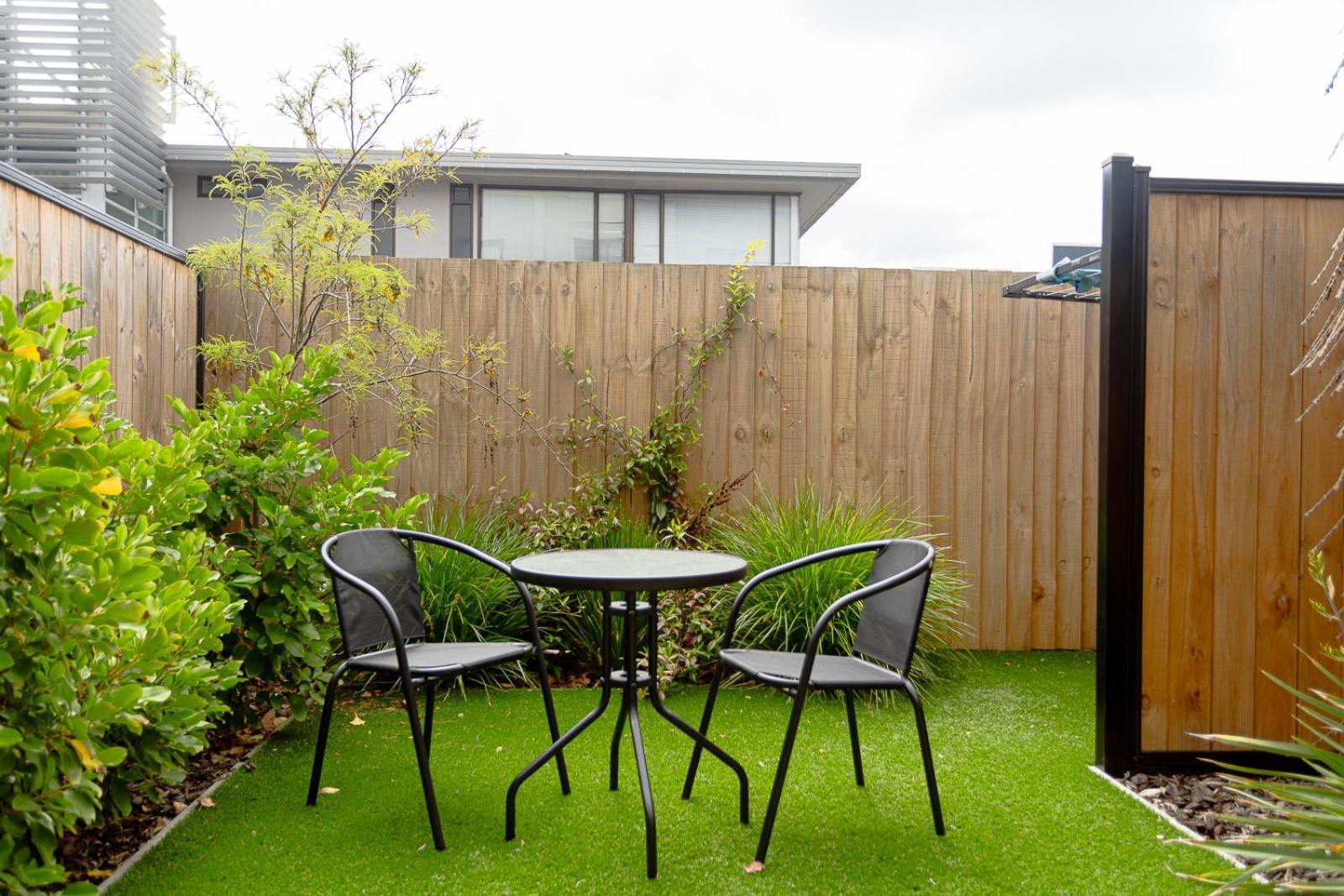 Modern 2 Bedroom Townhouse In Cbd With Parking! Sleeps 5 Christchurch Exteriér fotografie