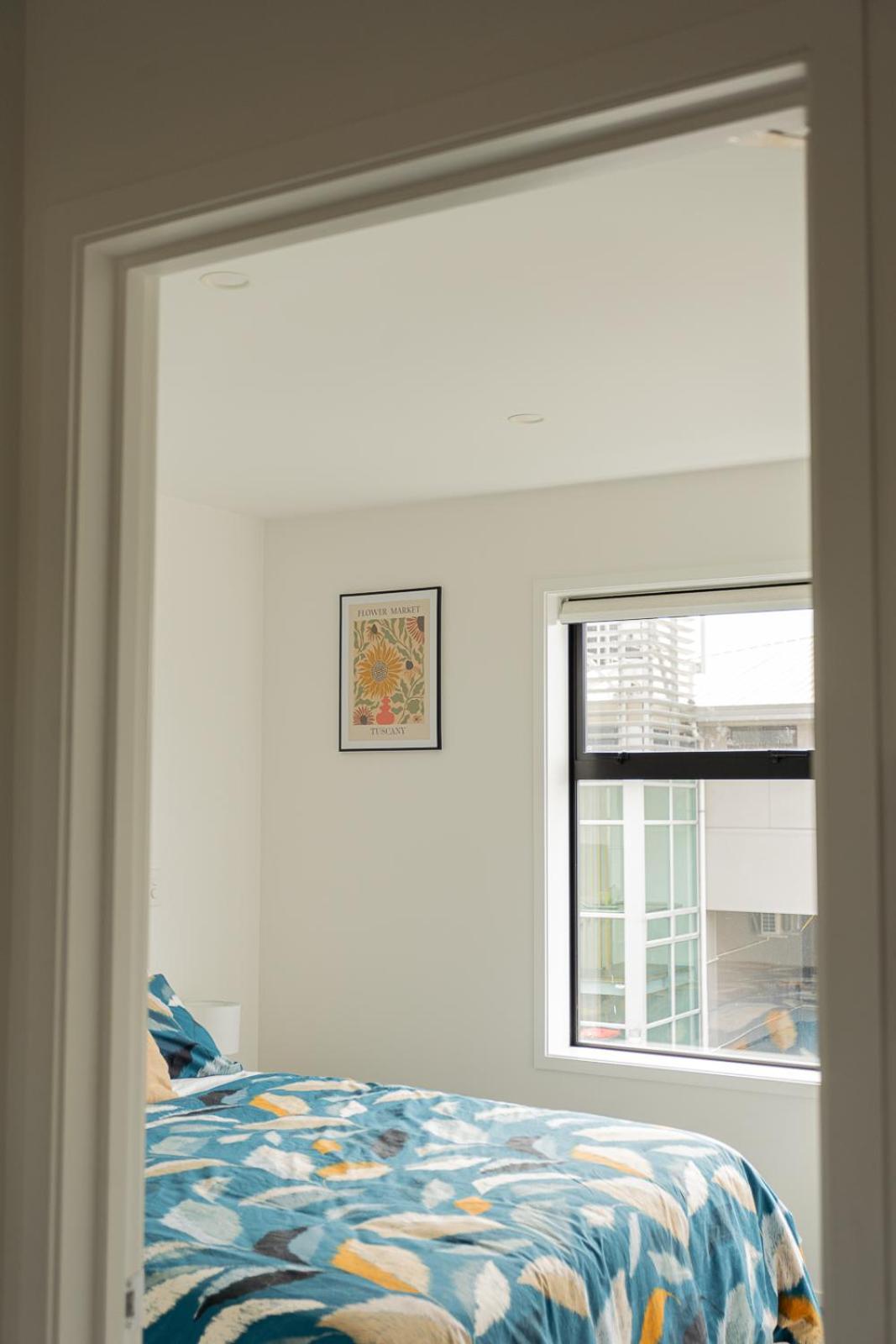 Modern 2 Bedroom Townhouse In Cbd With Parking! Sleeps 5 Christchurch Exteriér fotografie
