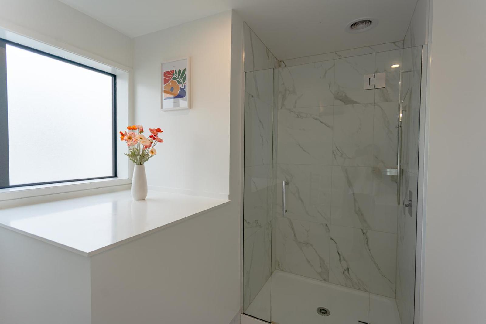 Modern 2 Bedroom Townhouse In Cbd With Parking! Sleeps 5 Christchurch Exteriér fotografie