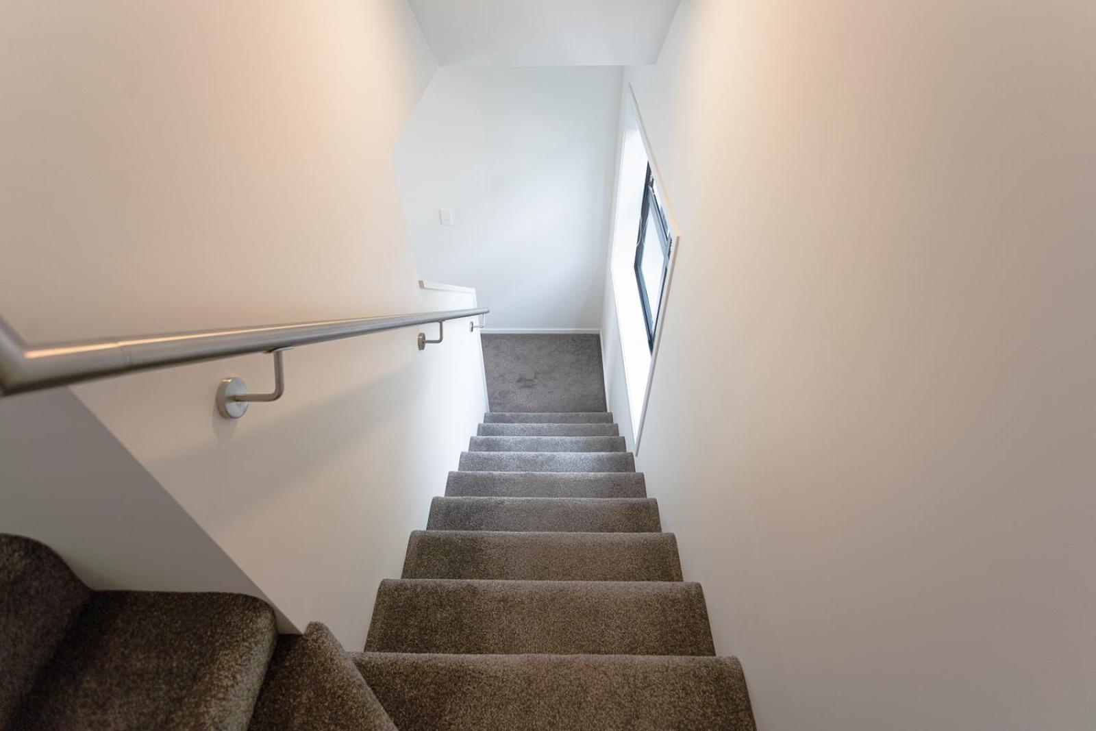 Modern 2 Bedroom Townhouse In Cbd With Parking! Sleeps 5 Christchurch Exteriér fotografie