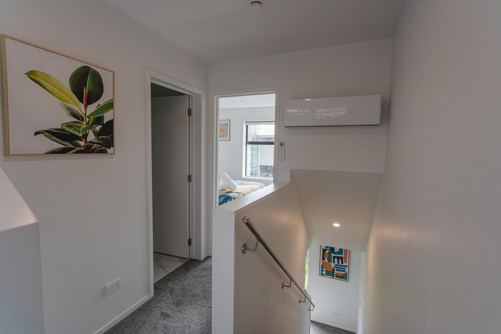 Modern 2 Bedroom Townhouse In Cbd With Parking! Sleeps 5 Christchurch Exteriér fotografie