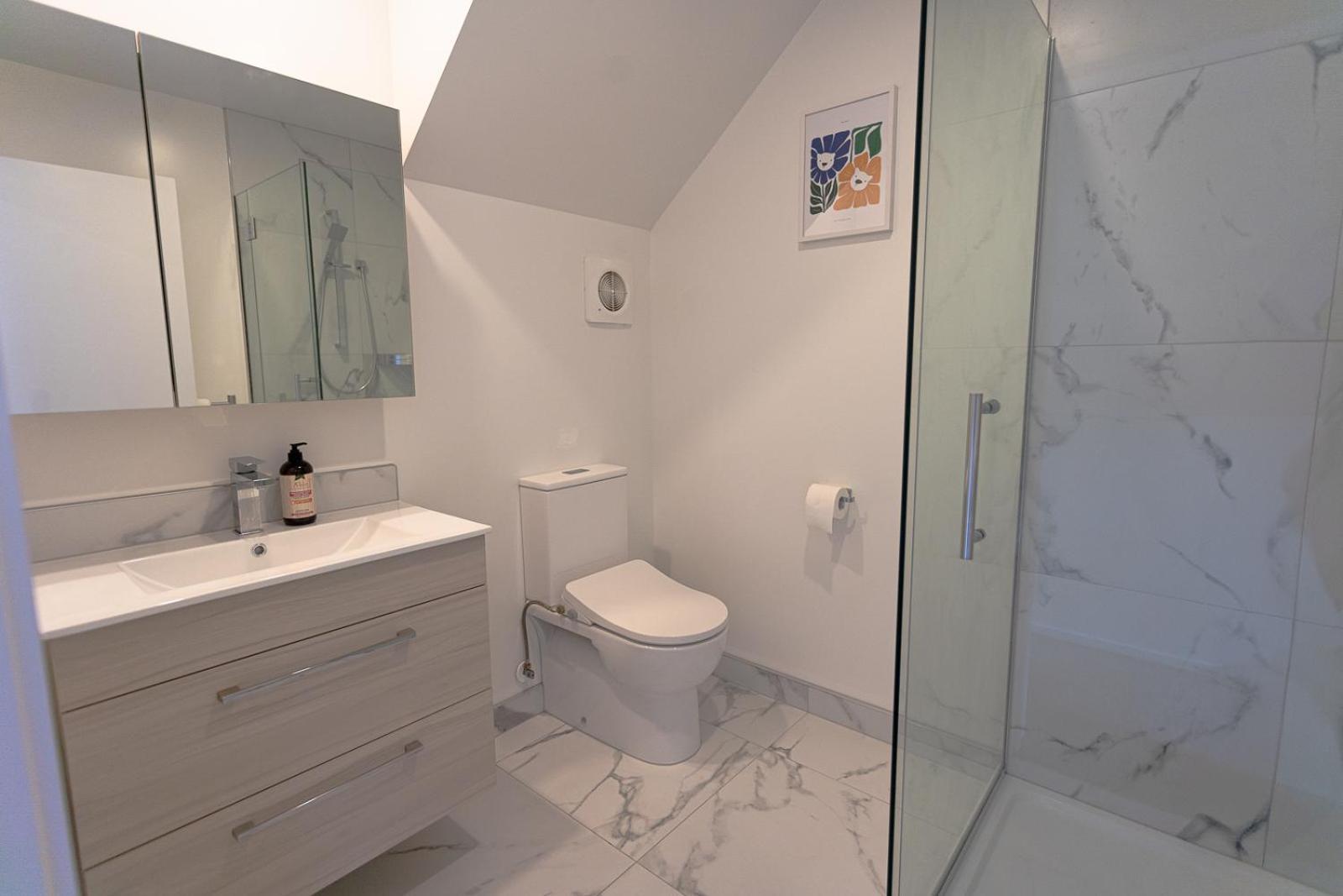 Modern 2 Bedroom Townhouse In Cbd With Parking! Sleeps 5 Christchurch Exteriér fotografie