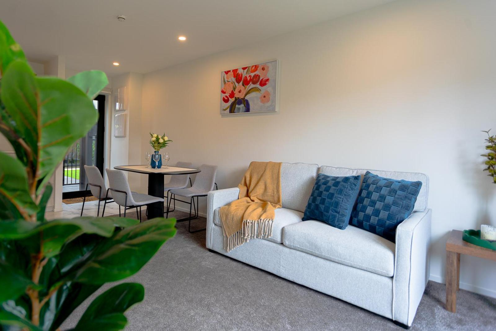 Modern 2 Bedroom Townhouse In Cbd With Parking! Sleeps 5 Christchurch Exteriér fotografie